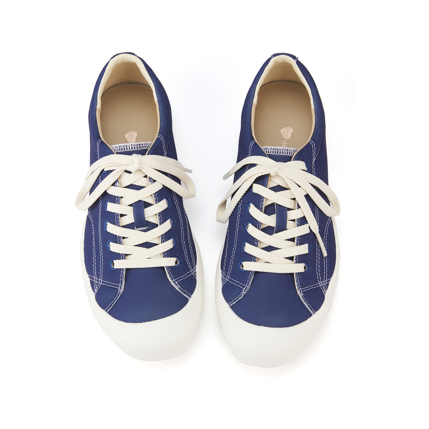 B1204 footwear